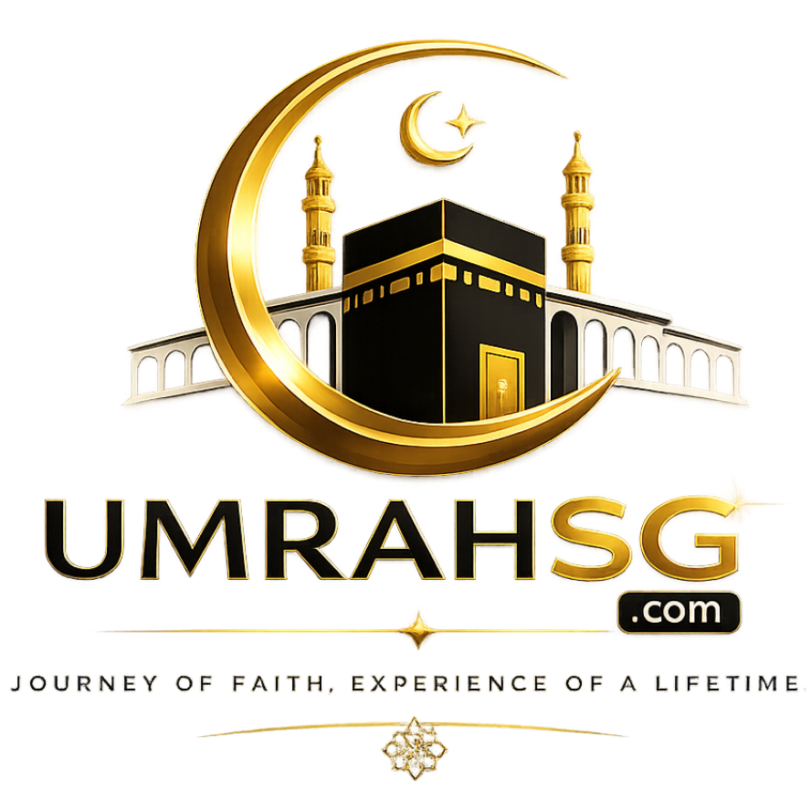 alt="Muslims performing Umrah at Masjidil Haram with UmrahSg.com"